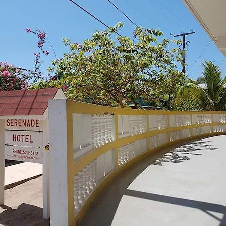 Serenade Hotel Placencia Eksteriør bilde