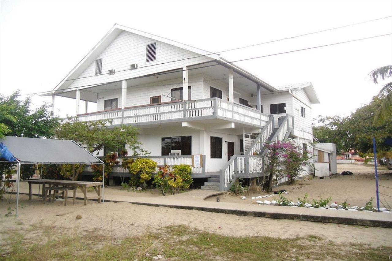 Serenade Hotel Placencia Eksteriør bilde