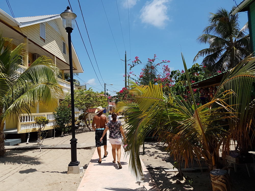 Serenade Hotel Placencia Eksteriør bilde